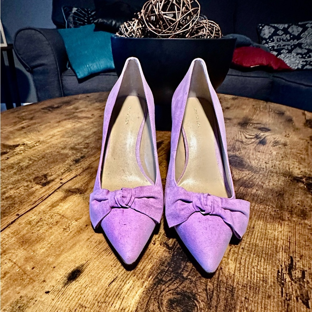 Ann Taylor Purple Suede Heels with Bow